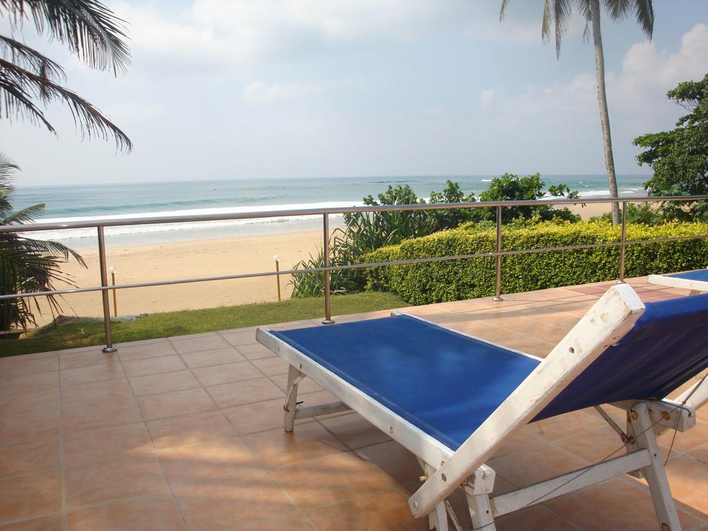 Villa Jayananda Dickwella Exterior photo