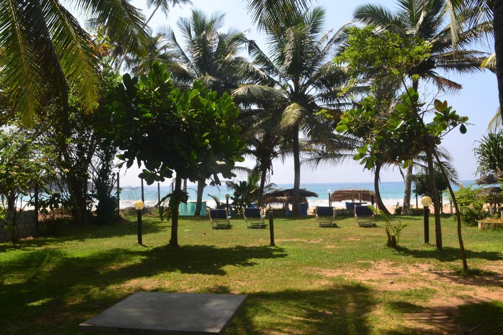 Villa Jayananda Dickwella Exterior photo